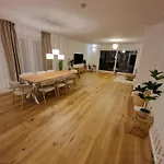 Modernes Neubauhaus Ca 200 Qm Nähe Vom Flughafen Ferienhaus