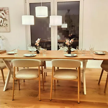 Tatil Evi Modernes Neubauhaus Ca 200 Qm Naehe Vom Flughafen *