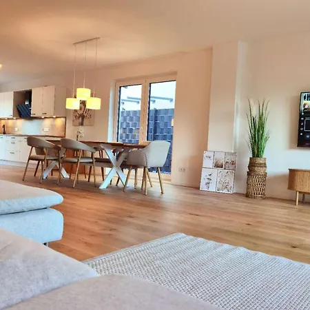 Tatil Evi Modernes Neubauhaus Ca 200 Qm Naehe Vom Flughafen *