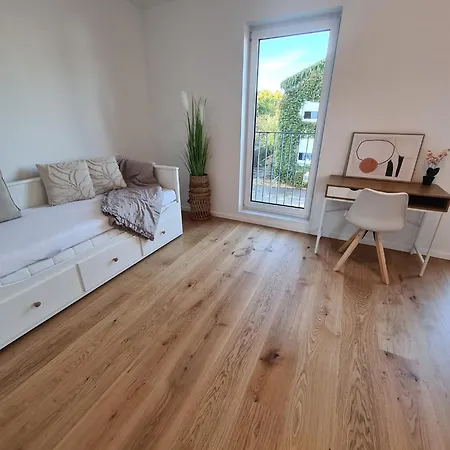 Modernes Neubauhaus Ca 200 Qm Naehe Vom Flughafen Tatil Evi