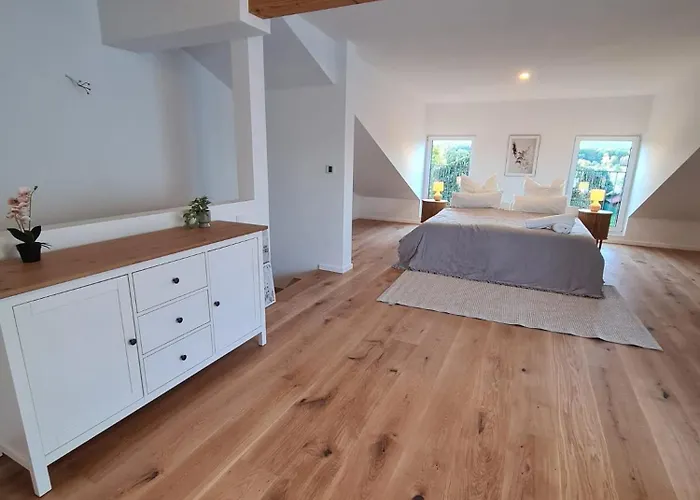 Modernes Neubauhaus Ca 200 Qm Naehe Vom Flughafen